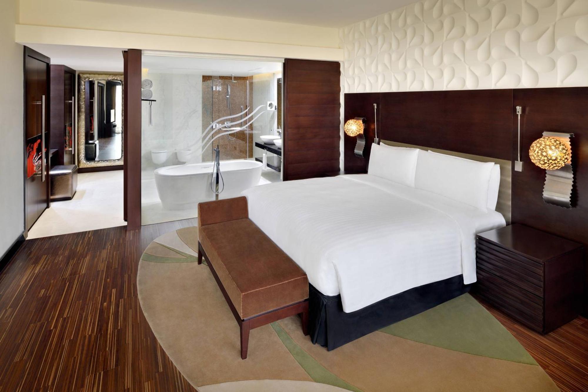 Marriott Hotel Al Forsan, Abu Dhabi Eksteriør bilde A bedroom at the hotel