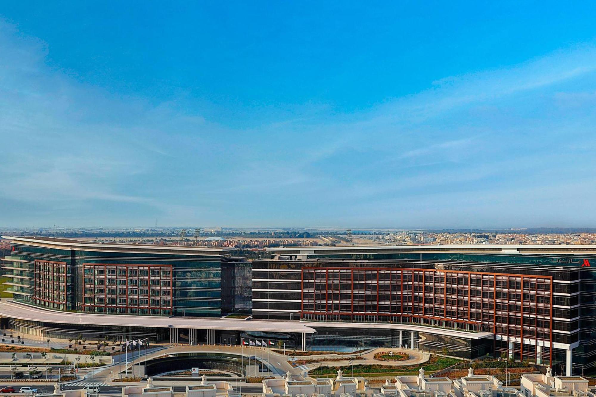 Marriott Hotel Al Forsan, Abu Dhabi Eksteriør bilde The new terminal